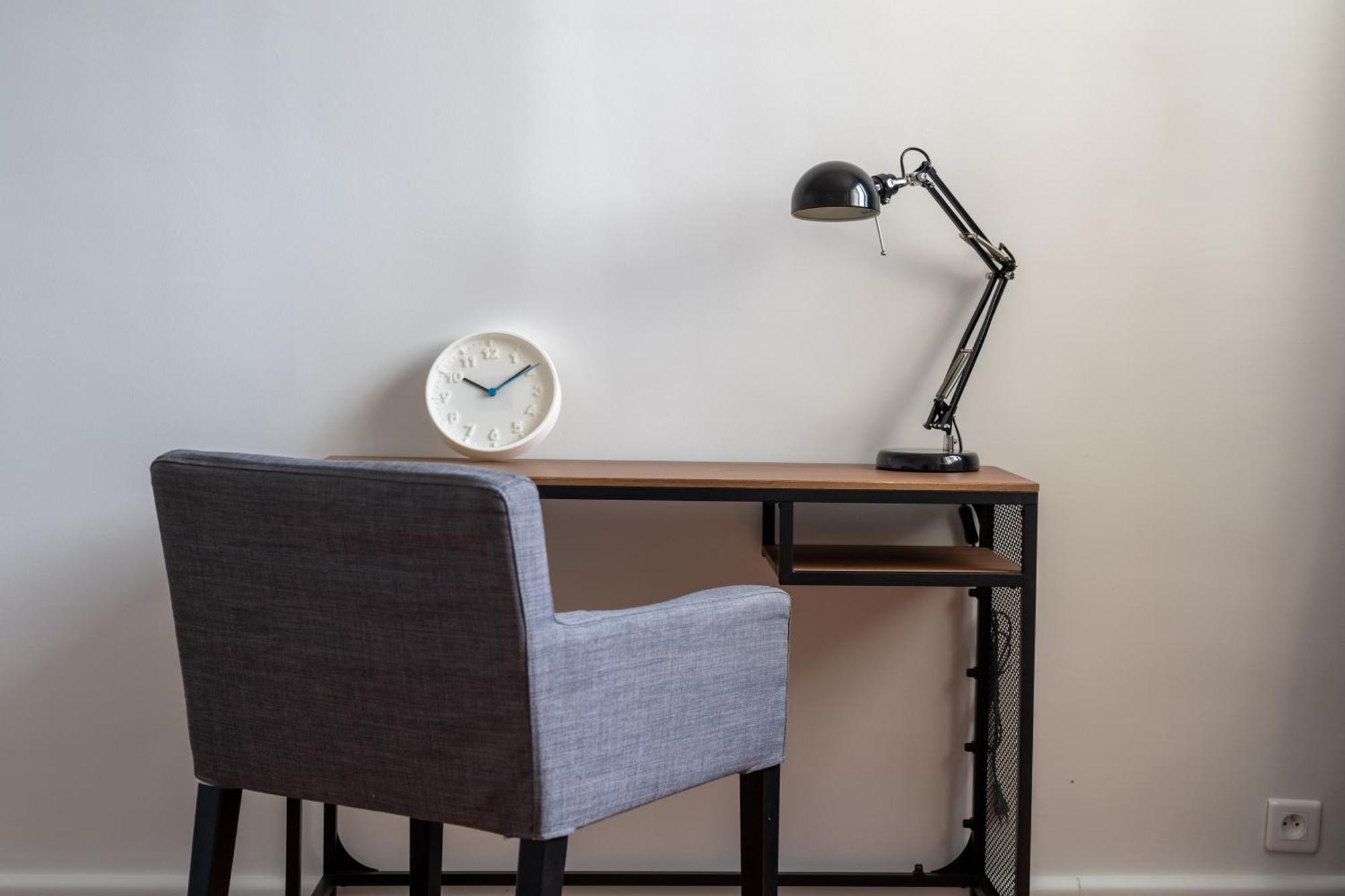 Appartement Charmant 2 pièces pour 4 personnes à Courbevoie Extérieur photo