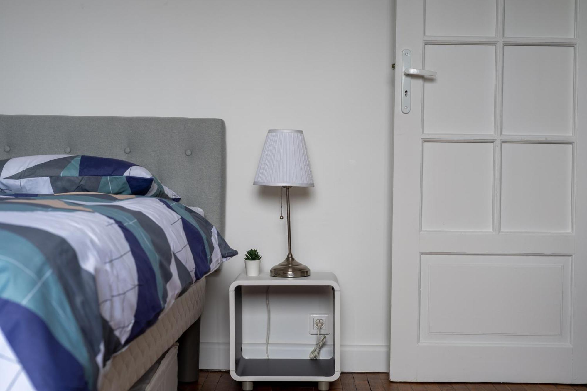 Appartement Charmant 2 pièces pour 4 personnes à Courbevoie Extérieur photo