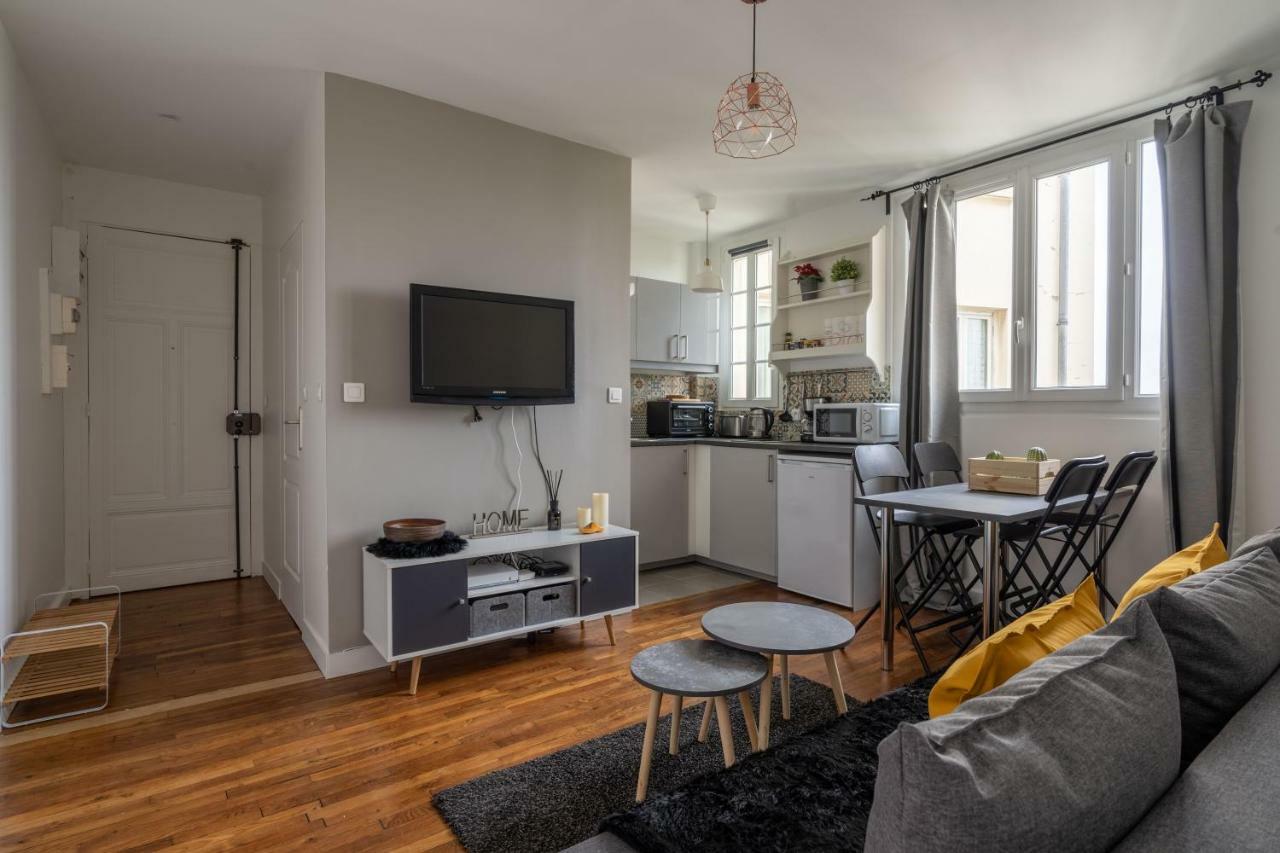 Appartement Charmant 2 pièces pour 4 personnes à Courbevoie Extérieur photo